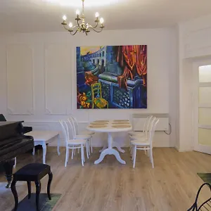 Willa Dom Wolnostojący W Centrum Przy Krupówkach Z Dużym Tarasem, Ogrodem I Kominkiem!, Zakopane